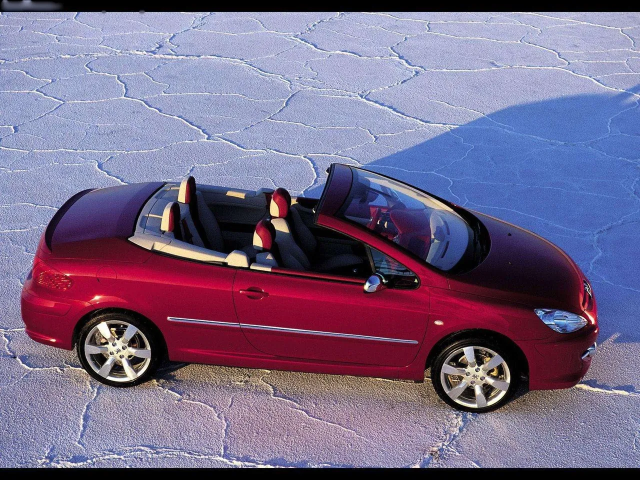 Peugeot 307CC Concept (2002) – boční profil