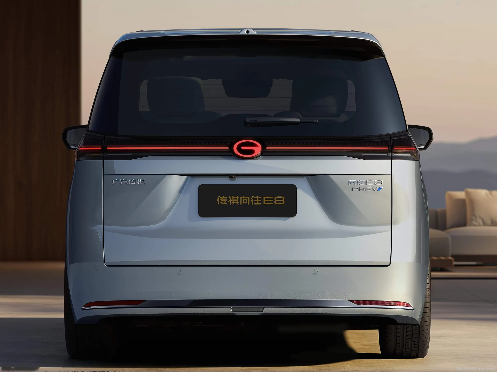 GAC E8 PHEV (2026) – zezadu