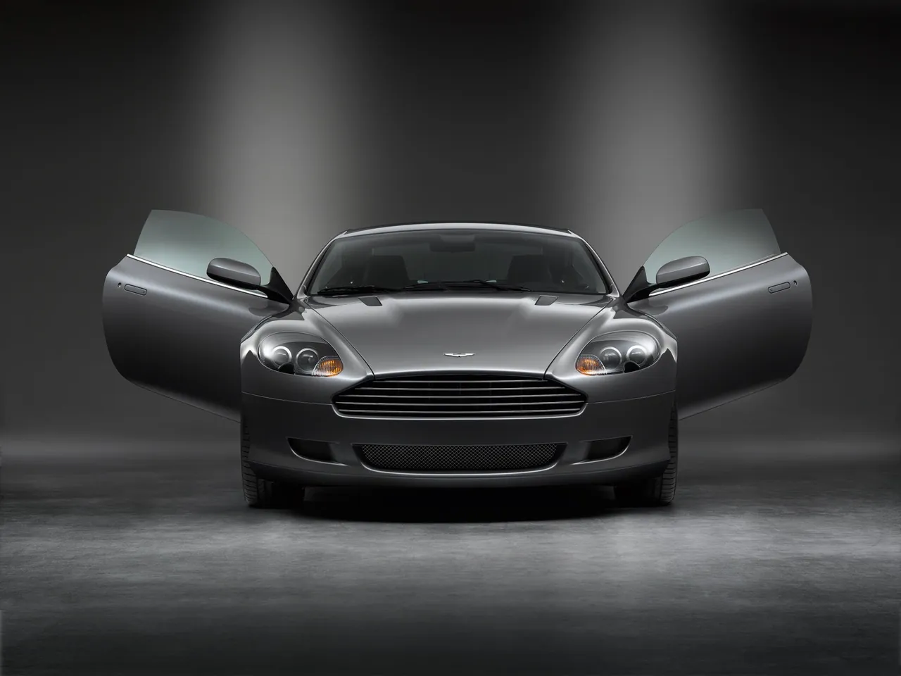 Aston Martin DB9 (2009) – zepředu