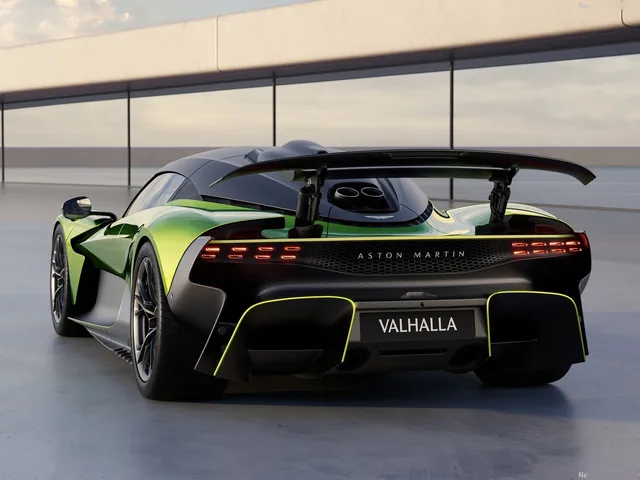 Aston Martin Valhalla (2026)