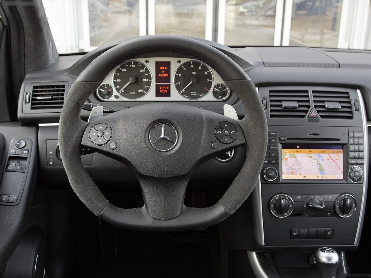 Mercedes-Benz B55 Concept (2011) - Interior