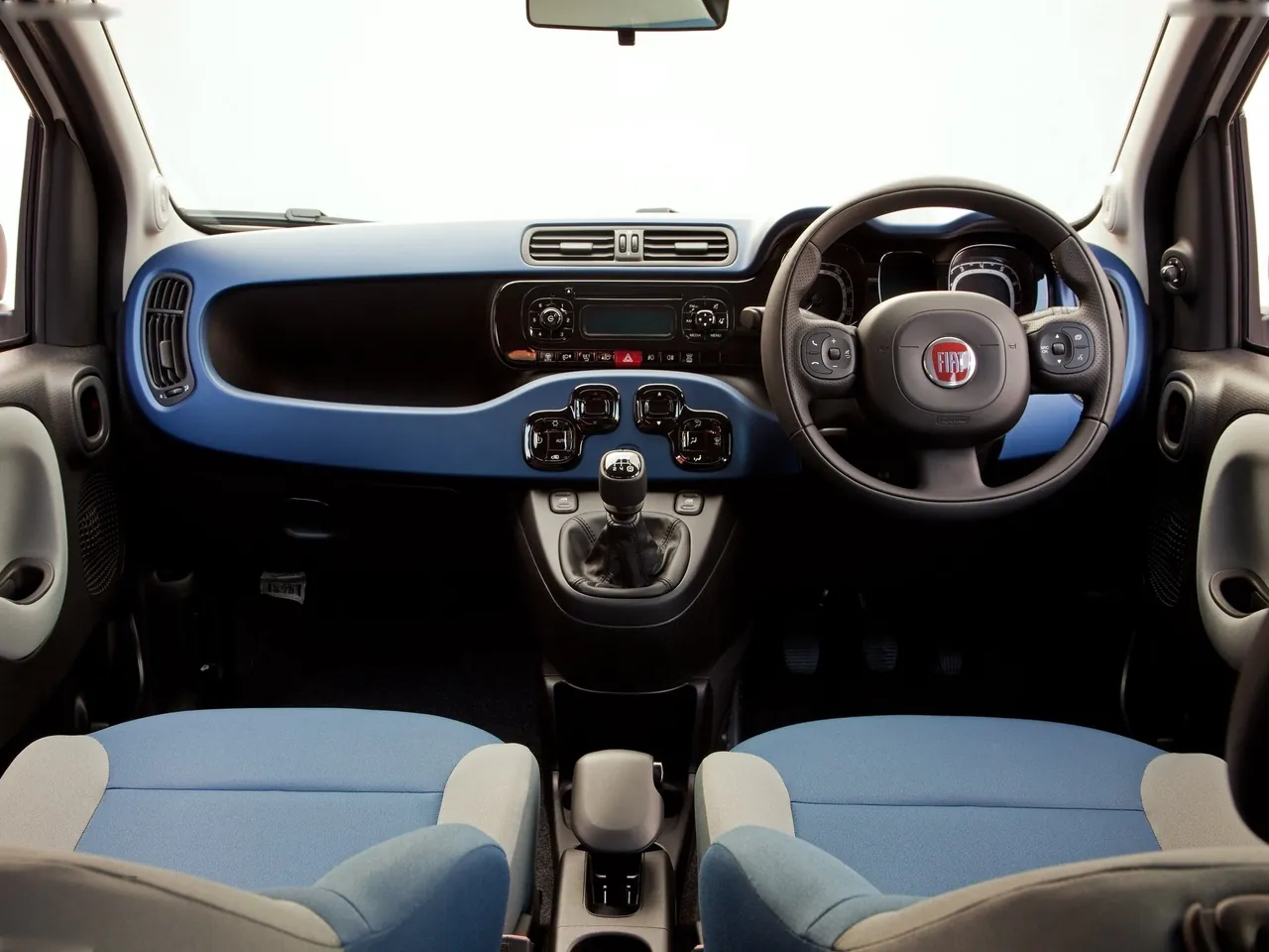 Fiat Panda [UK] (2013) – interiér