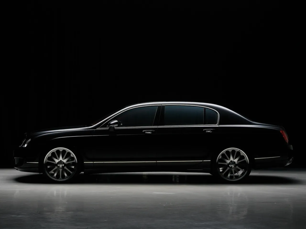 Wald Bentley Continental Flying Spur (2006) – boční profil