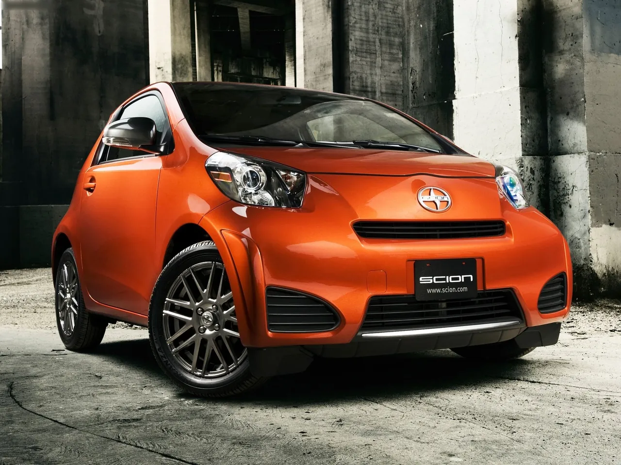 Scion iQ (2012)