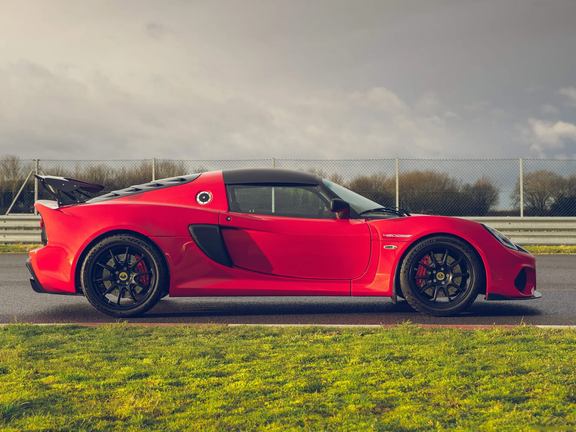 Lotus Exige Sport 420 Final Edition (2021) - Side Profile