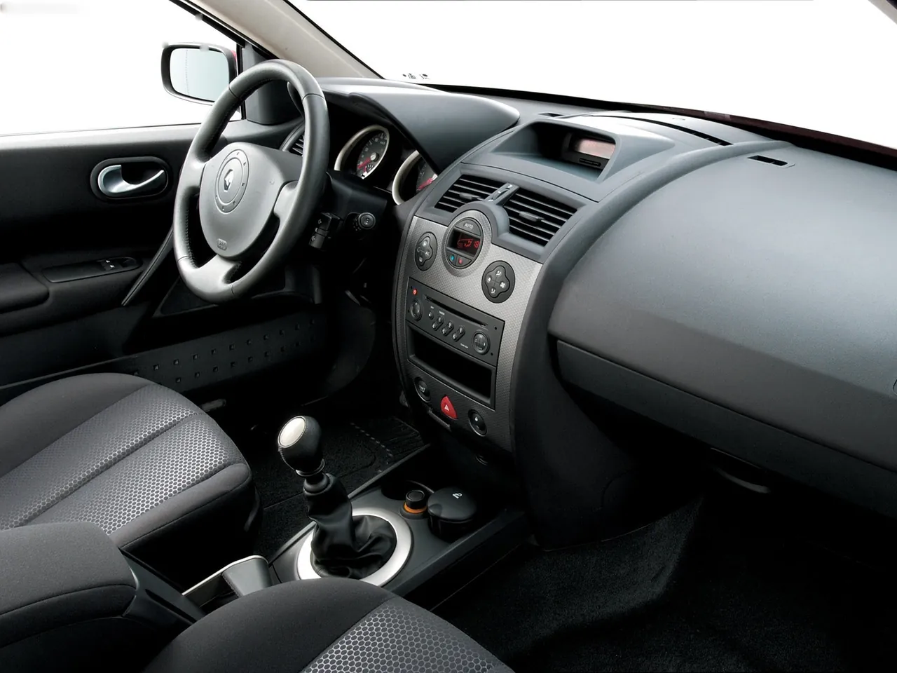 Renault Megane II Estate (2003) – interiér