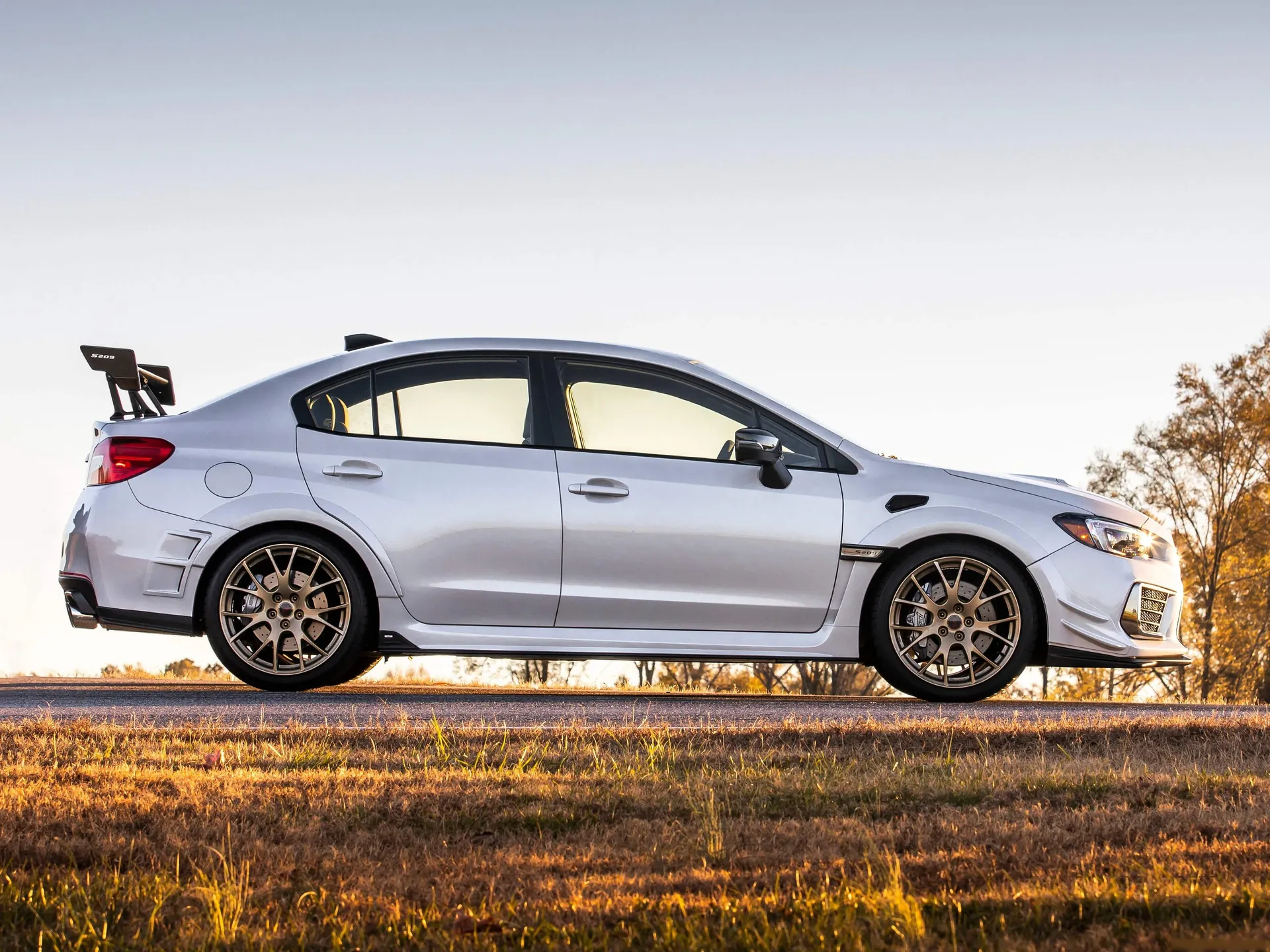 Subaru WRX STI S209 (2019) – boční profil