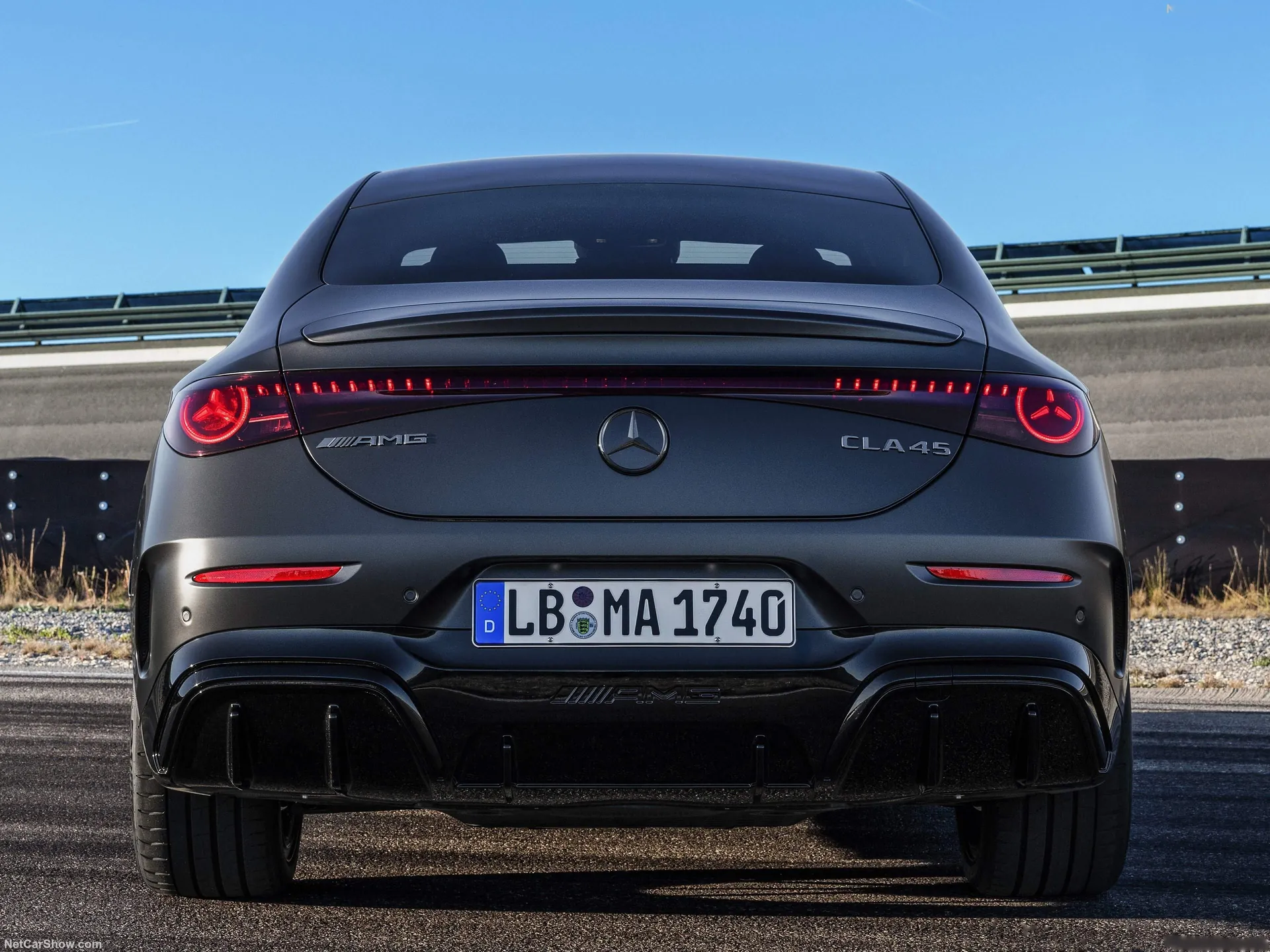 Mercedes-Benz CLA45 AMG 4Matic (2027) – zezadu