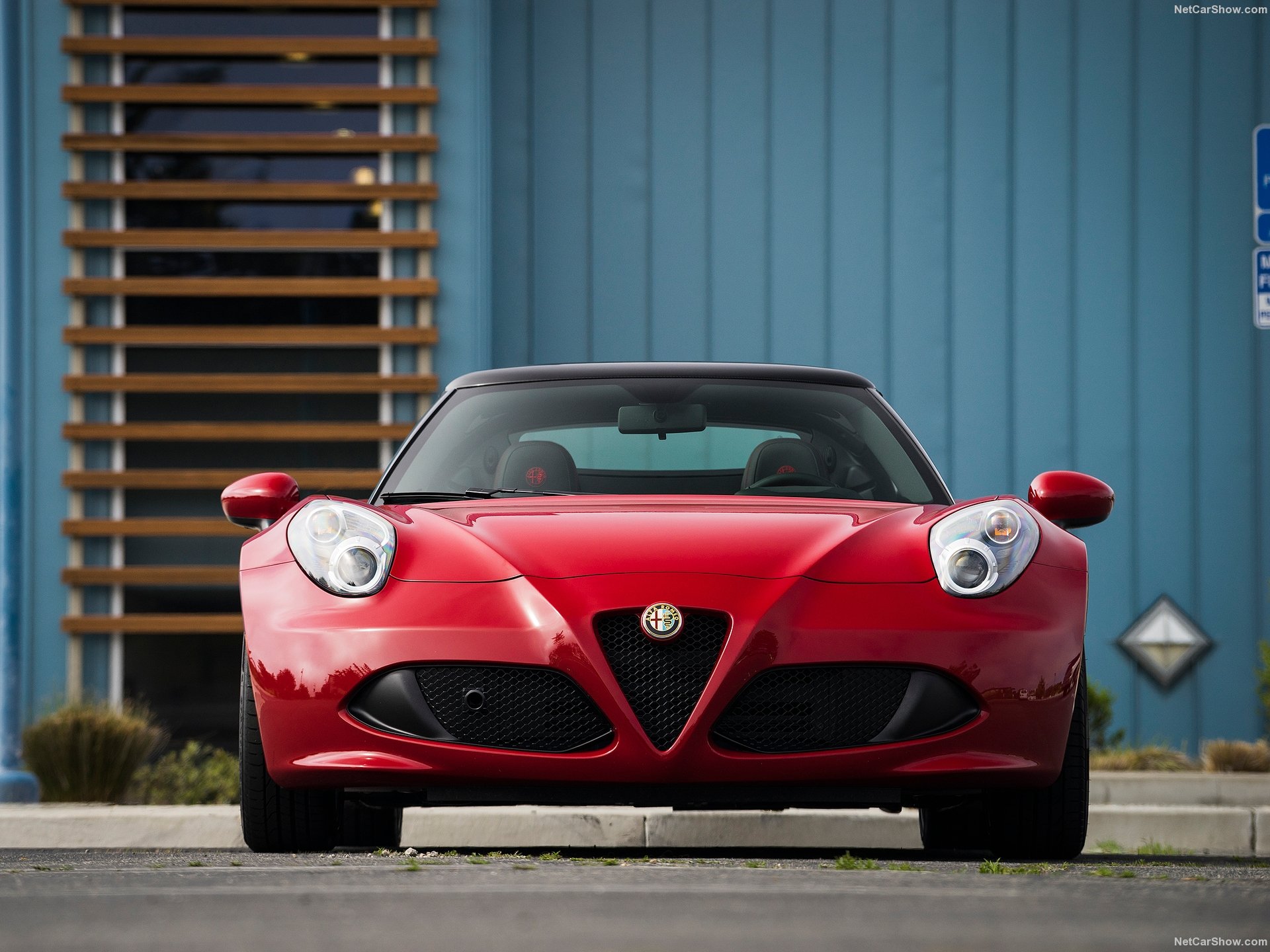 Alfa Romeo 4C Spider (2015) – zepředu