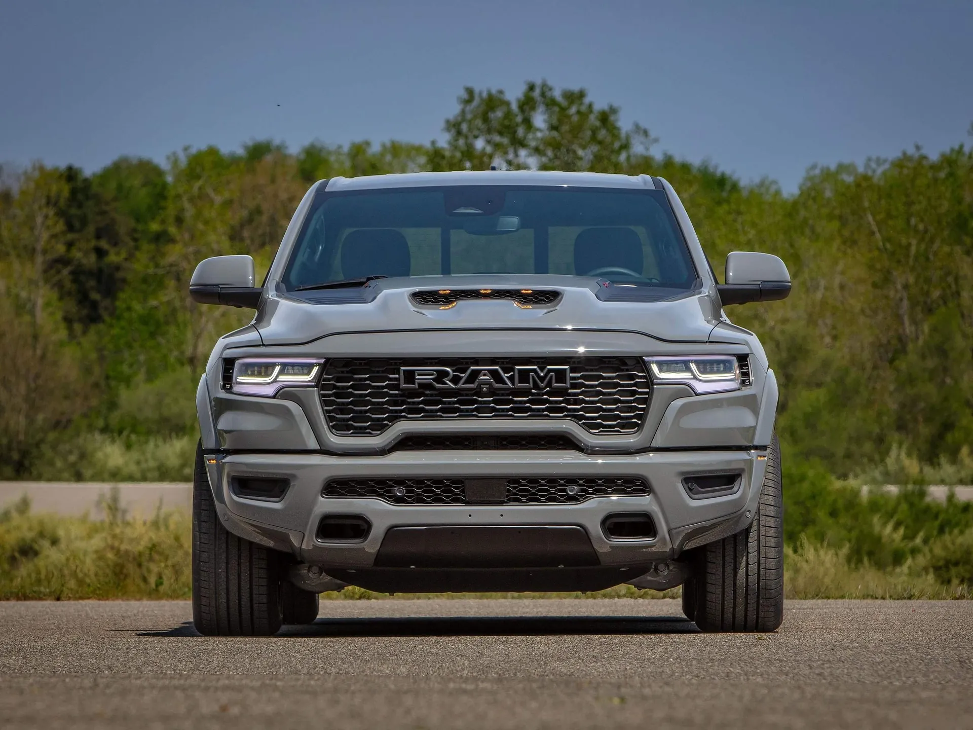 Ram 1500 Rumble Bee (2027) – zepředu