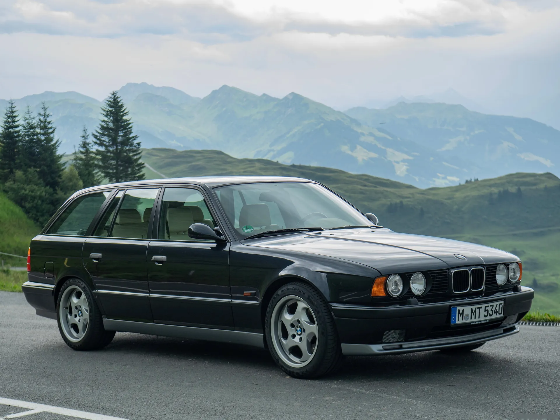 BMW M5 Touring (1992)