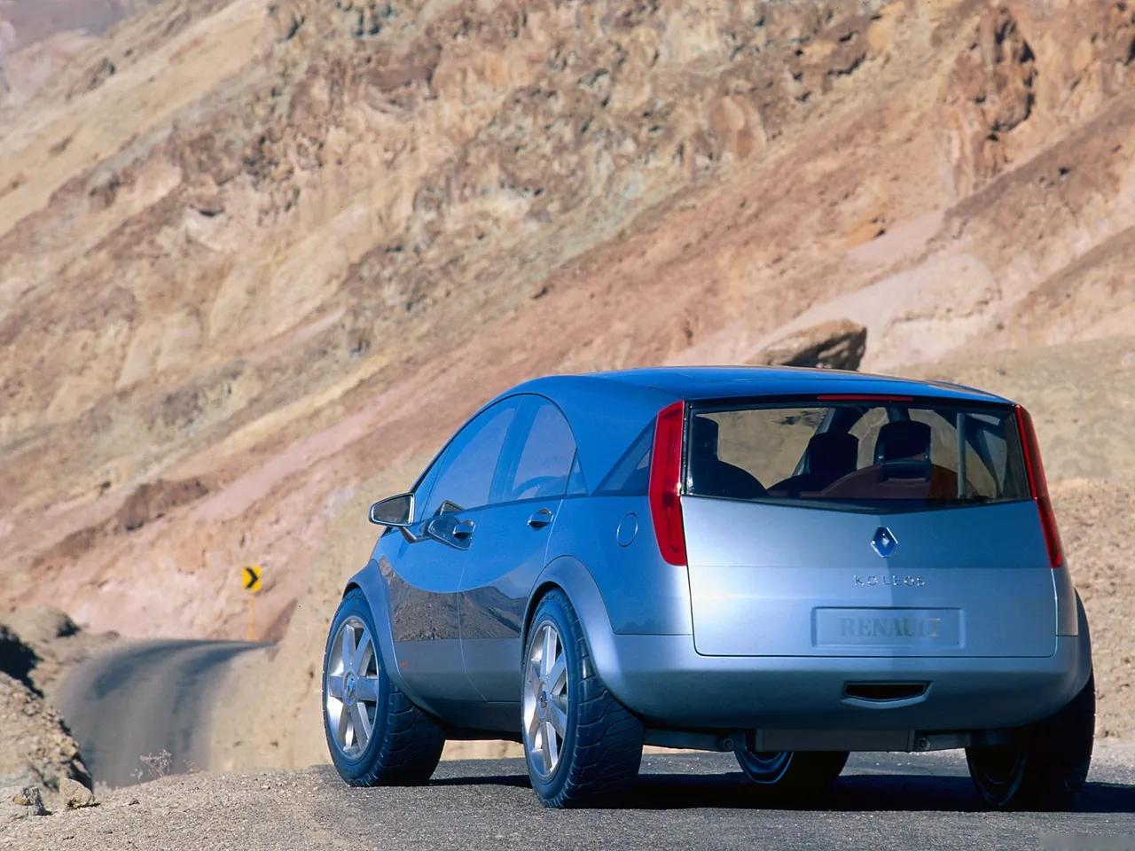 Renault Koleos Concept (1999) – zadní tříčtvrteční pohled