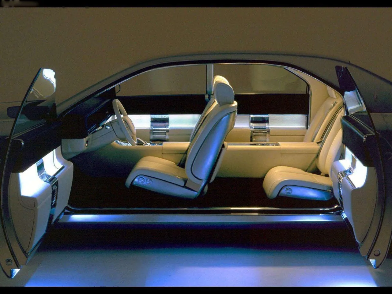 Lincoln Continental Concept (2002) – interiér