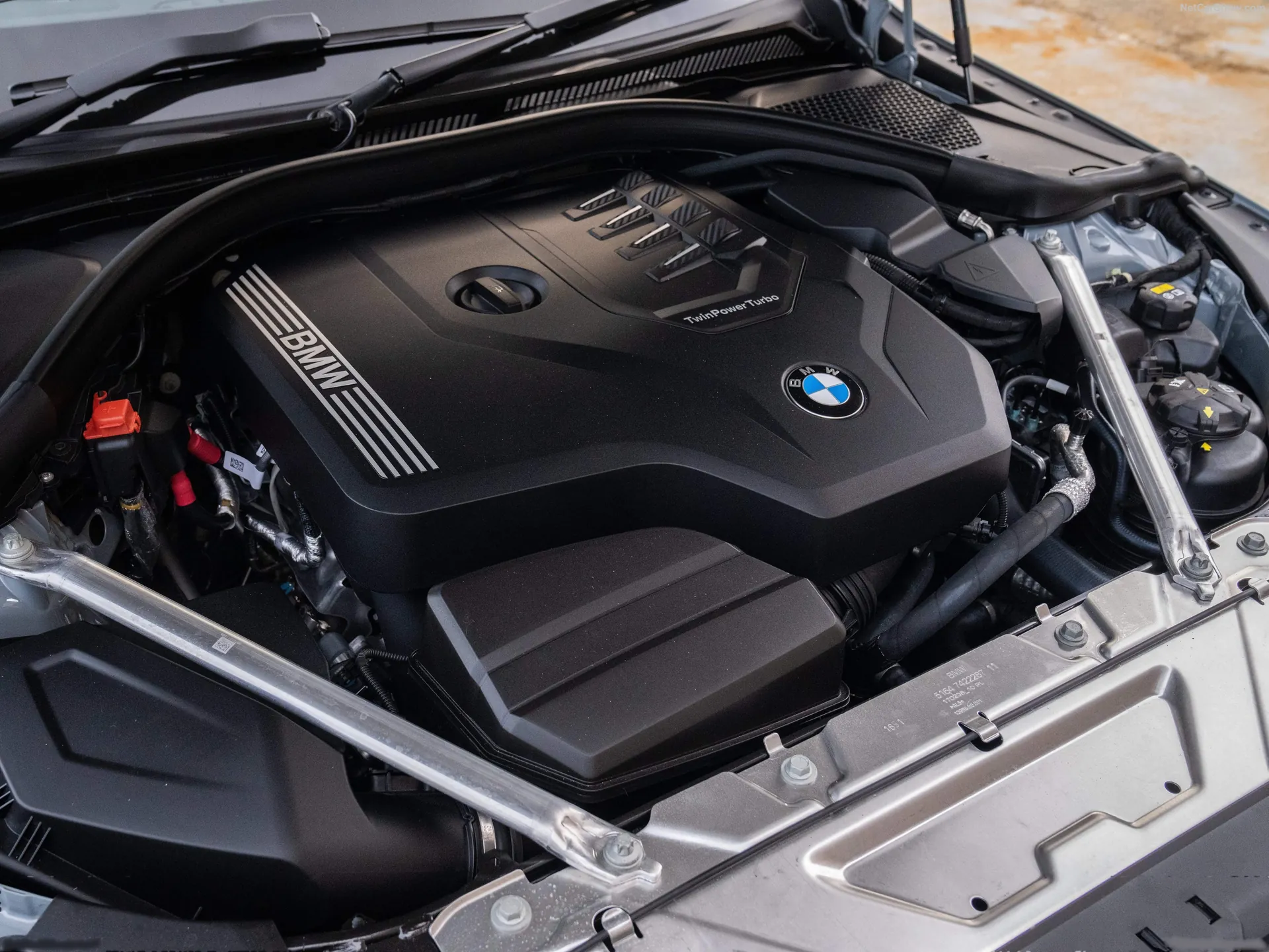 BMW 4-Series Gran Coupe (2022) – motorový prostor