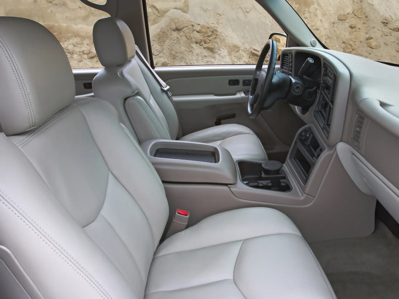 Chevrolet Suburban (2003) – interiér