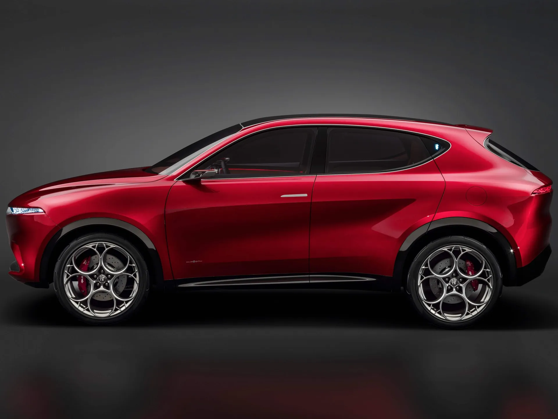 Alfa Romeo Tonale Concept (2019) – boční profil