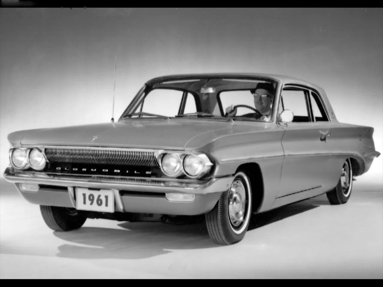 Oldsmobile Cutlass (1961)