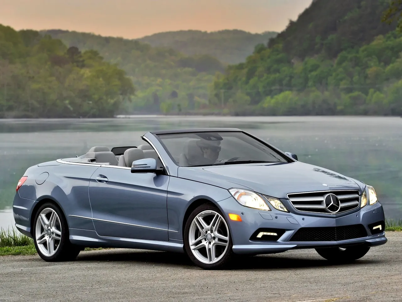 Mercedes-Benz E550 Cabriolet (2011)