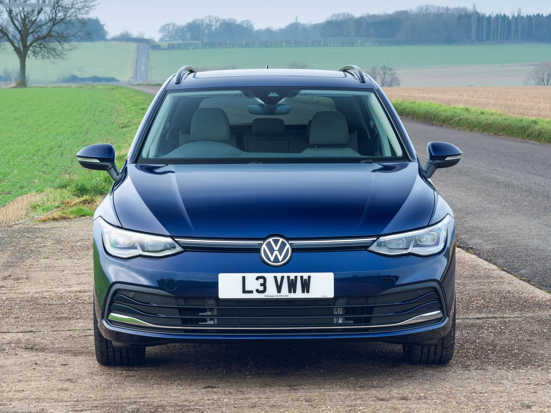 Volkswagen Golf Estate [UK] (2021) – zepředu