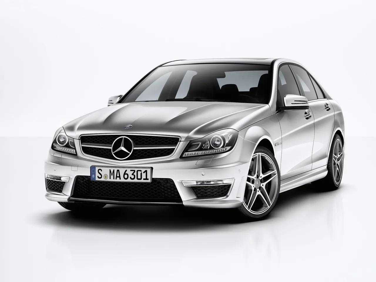 Mercedes-Benz C63 AMG (2012)