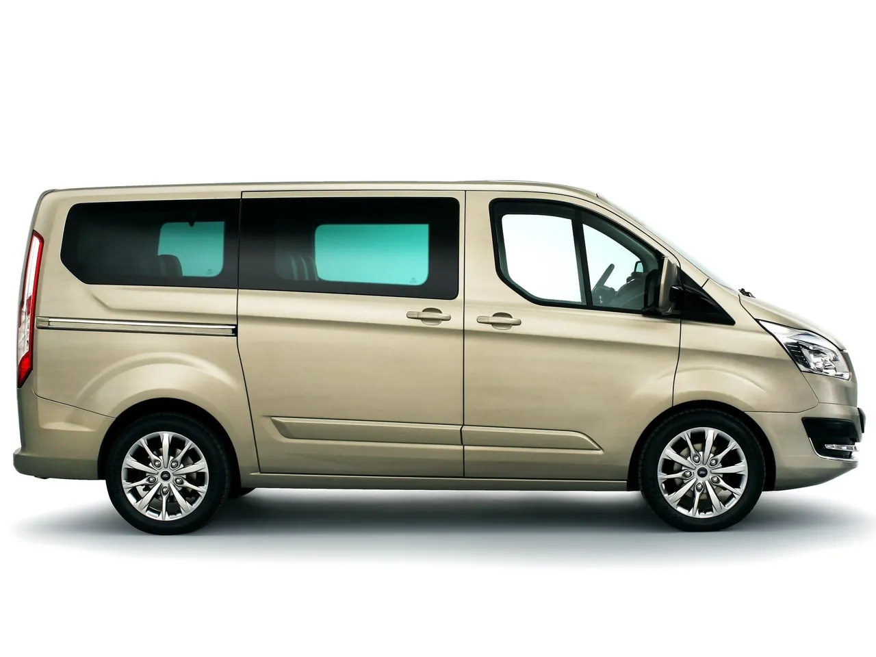 Ford Tourneo Custom Concept (2012) - Side Profile