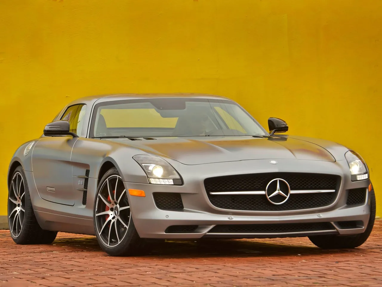 Mercedes-Benz SLS AMG GT (2013)