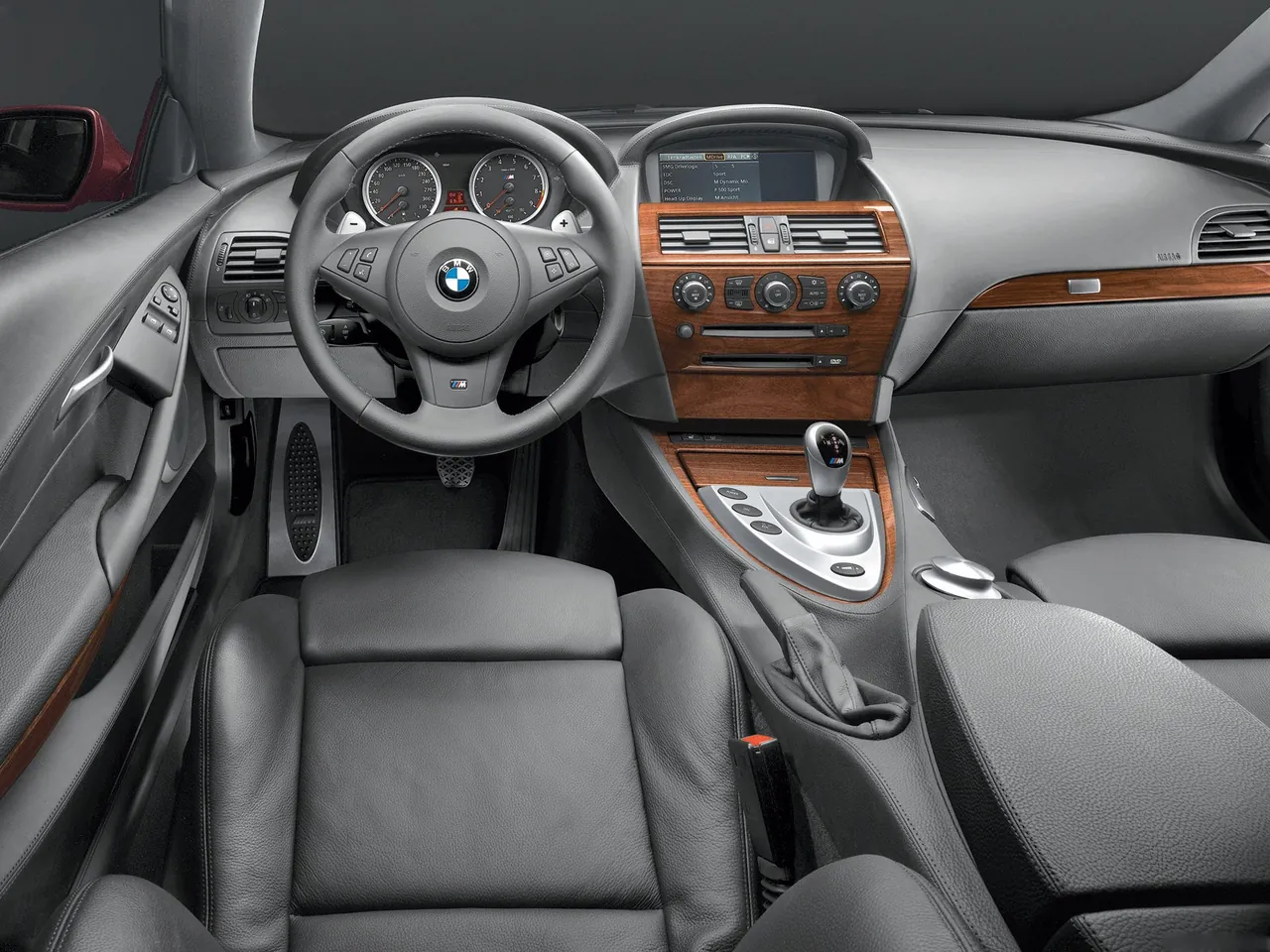 BMW M6 (2005) – interiér