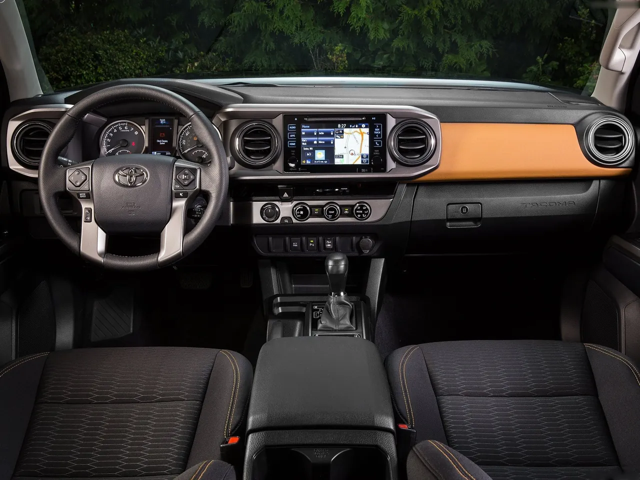 Toyota Tacoma (2016) – interiér