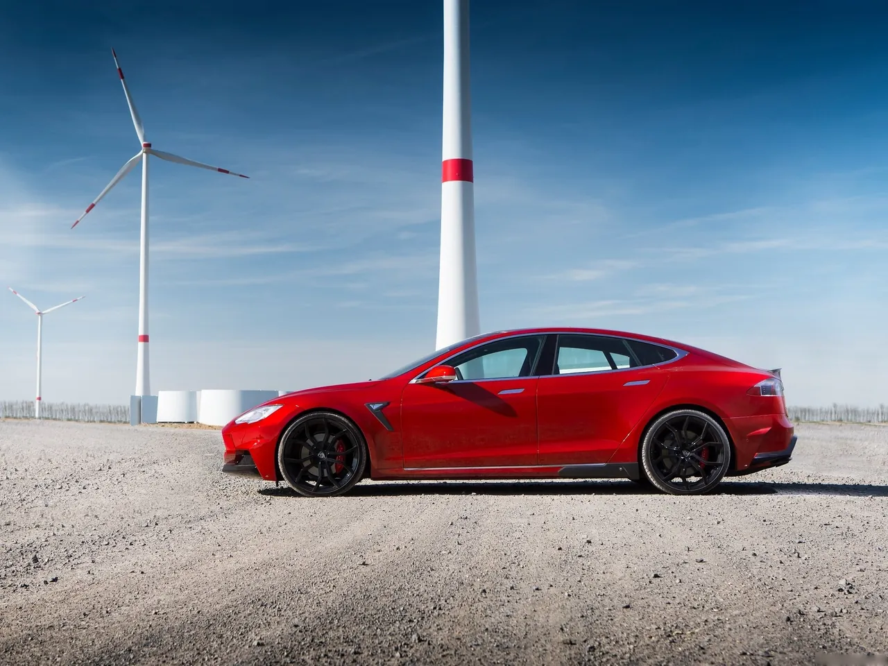 Larte Tesla Model S Elizabeta (2015) – boční profil