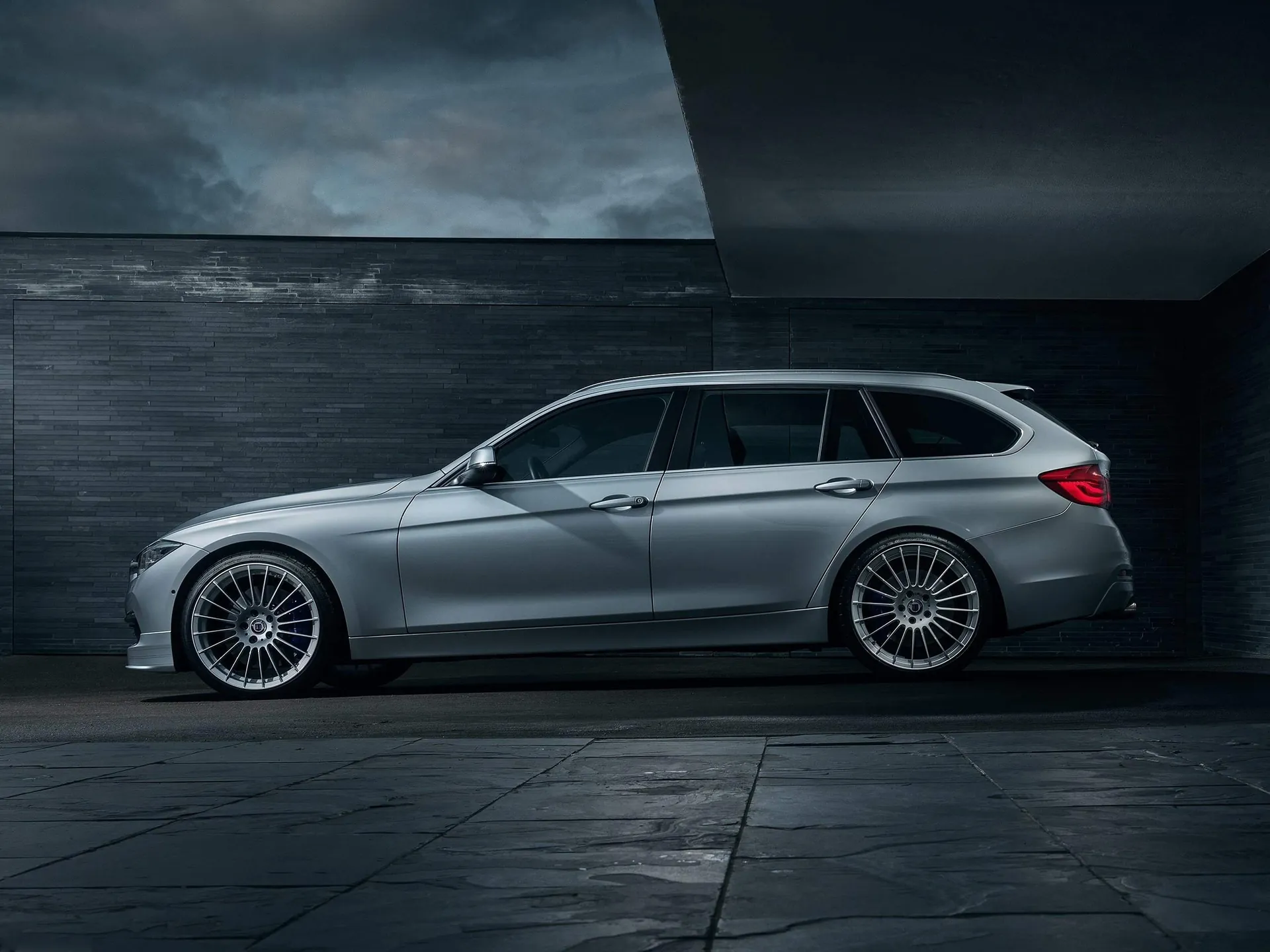 Alpina BMW D3 Bi-Turbo (2018) – boční profil