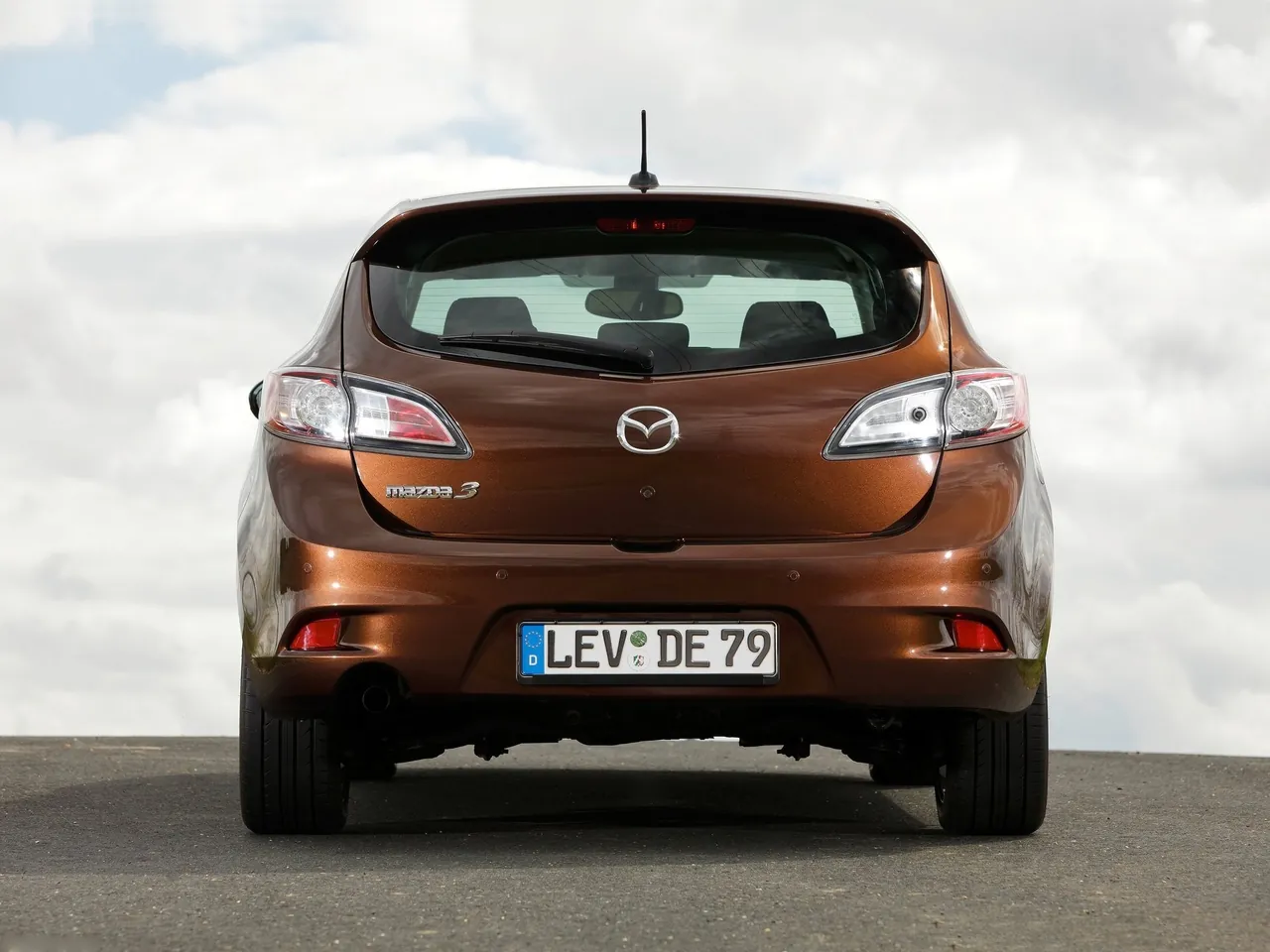 Mazda 3 (2012) – zezadu
