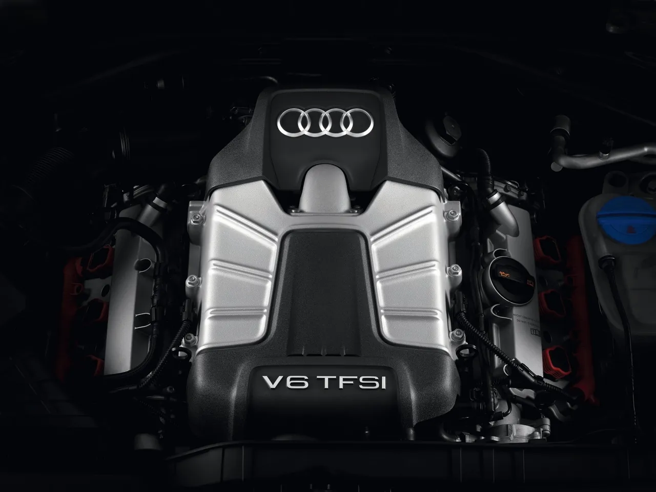 Audi Q5 (2013) – motorový prostor