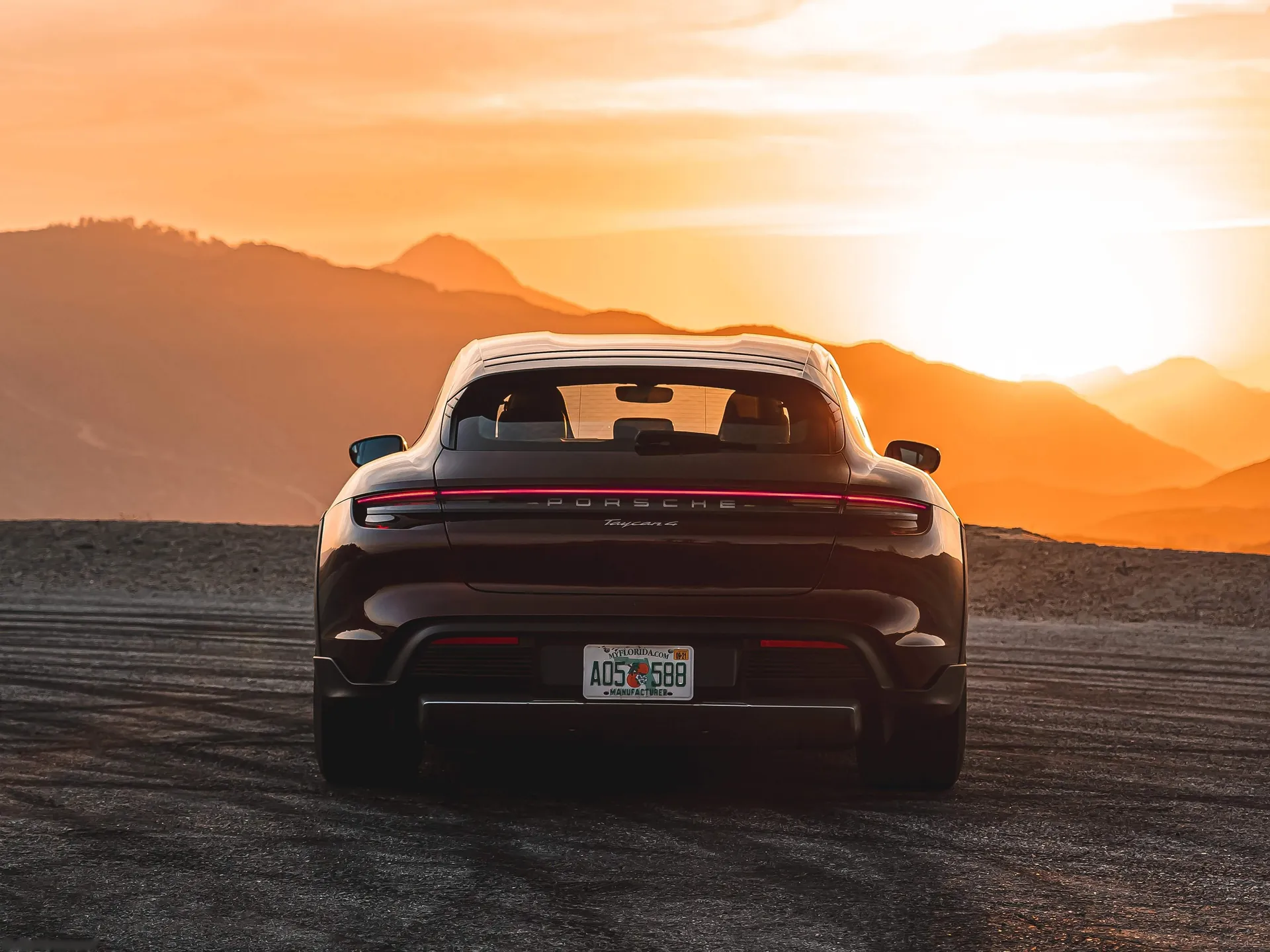 Porsche Taycan 4 Cross Turismo (2022) - Rear