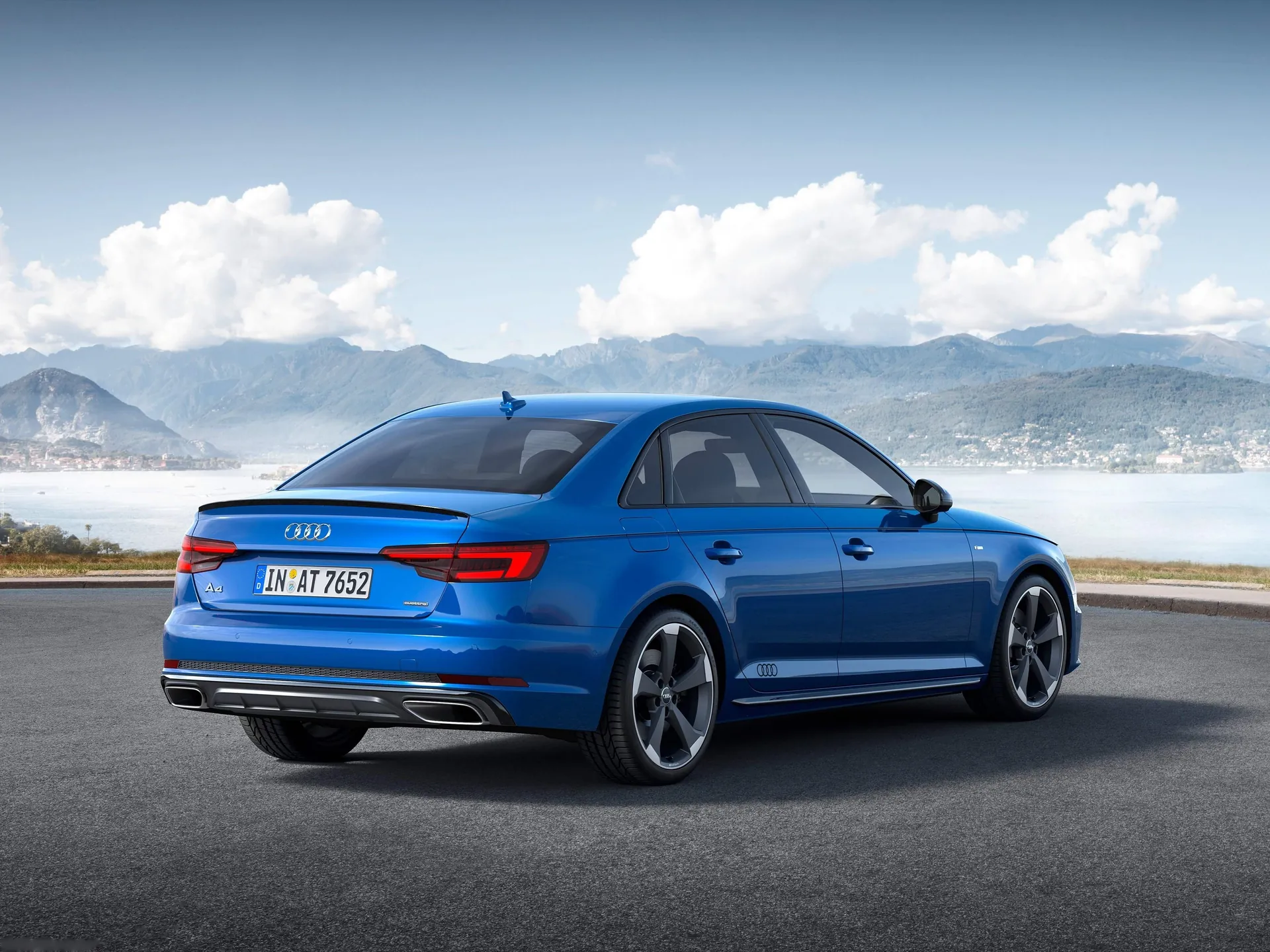 Audi A4 (2019) – zadní tříčtvrteční pohled
