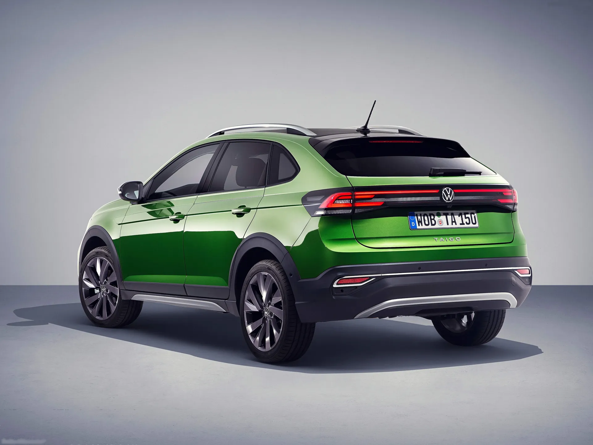 Volkswagen Taigo (2022) - Rear Three-Quarter