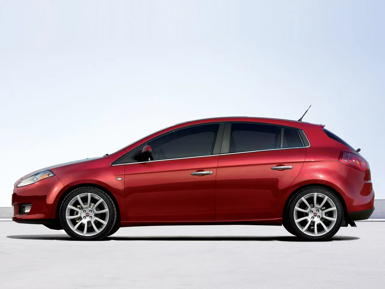 Fiat Bravo (2007) – boční profil