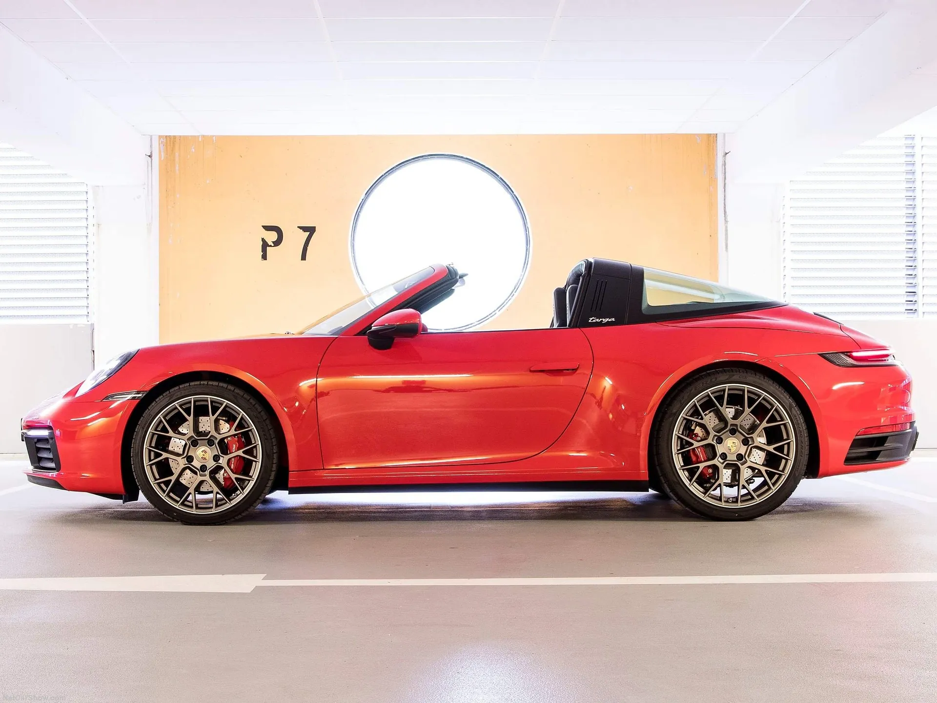 Porsche 911 Targa 4S (2021) – boční profil