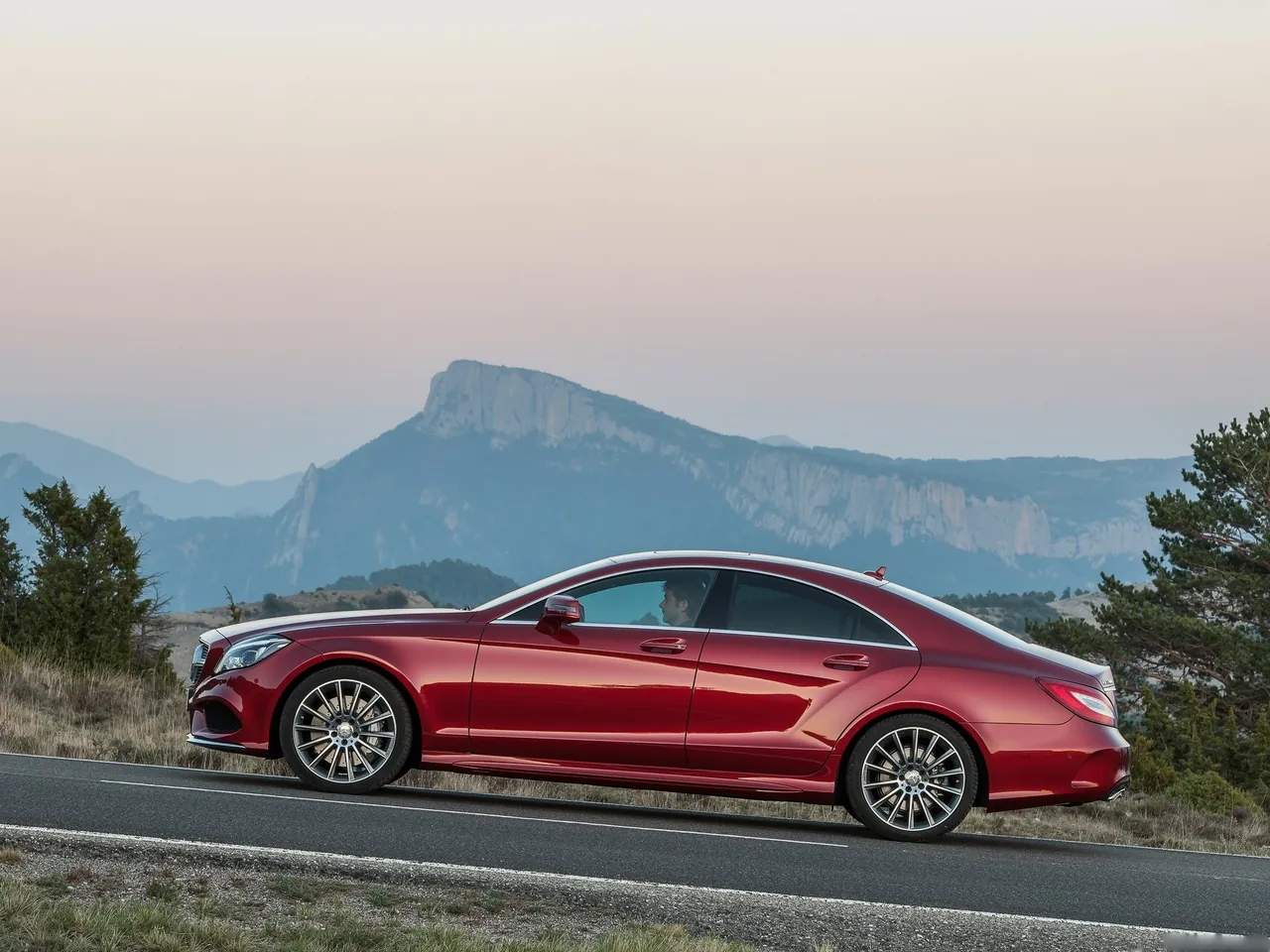 Mercedes-Benz CLS-Class (2015) – boční profil