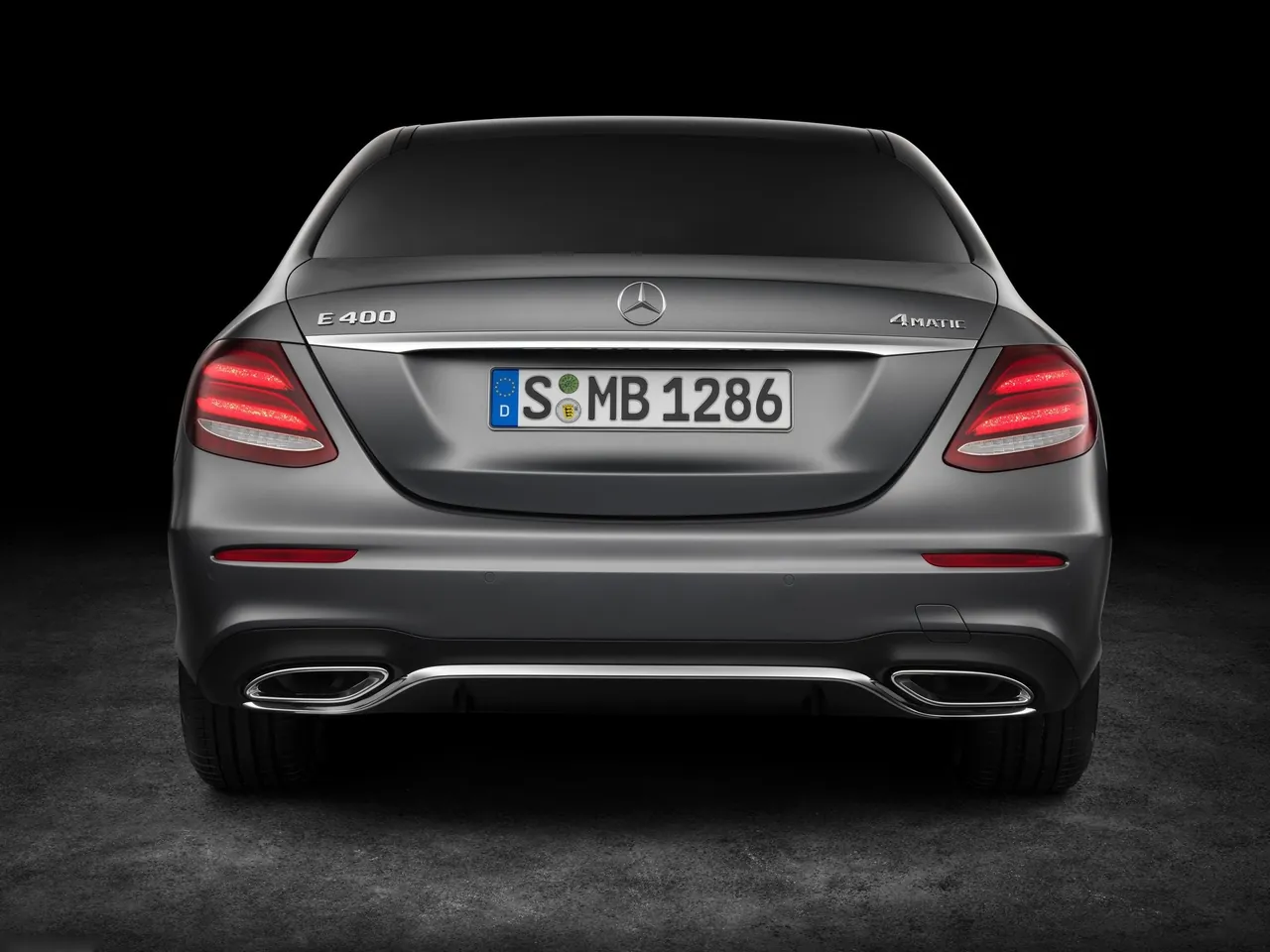 Mercedes-Benz E-Class (2017) – zezadu
