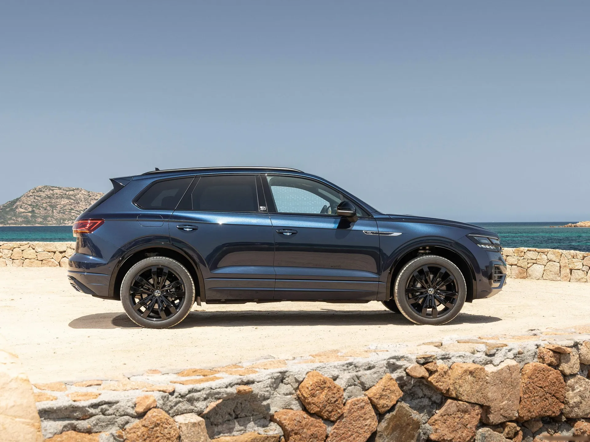 Volkswagen Touareg Edition 20 (2022) – boční profil
