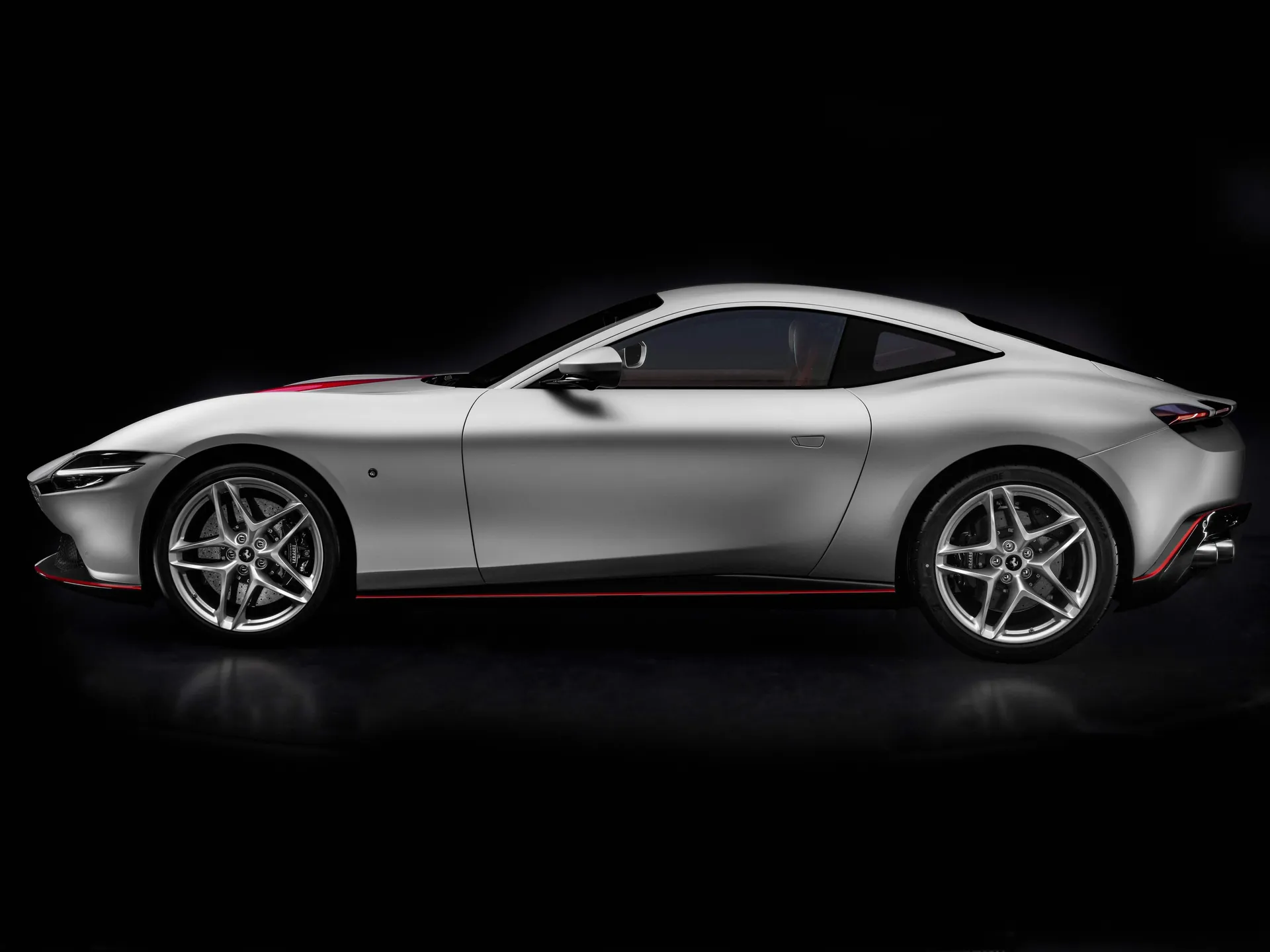 Ferrari Roma Tailor Made China (2023) – boční profil