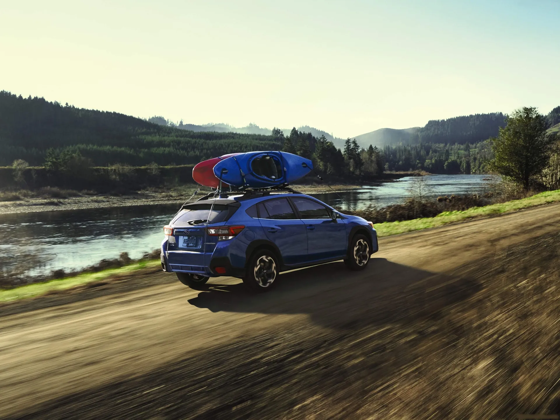 Subaru Crosstrek (2021) – zadní tříčtvrteční pohled