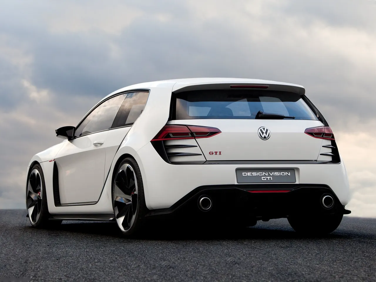 Volkswagen Design Vision GTI Concept (2013) – zadní tříčtvrteční pohled