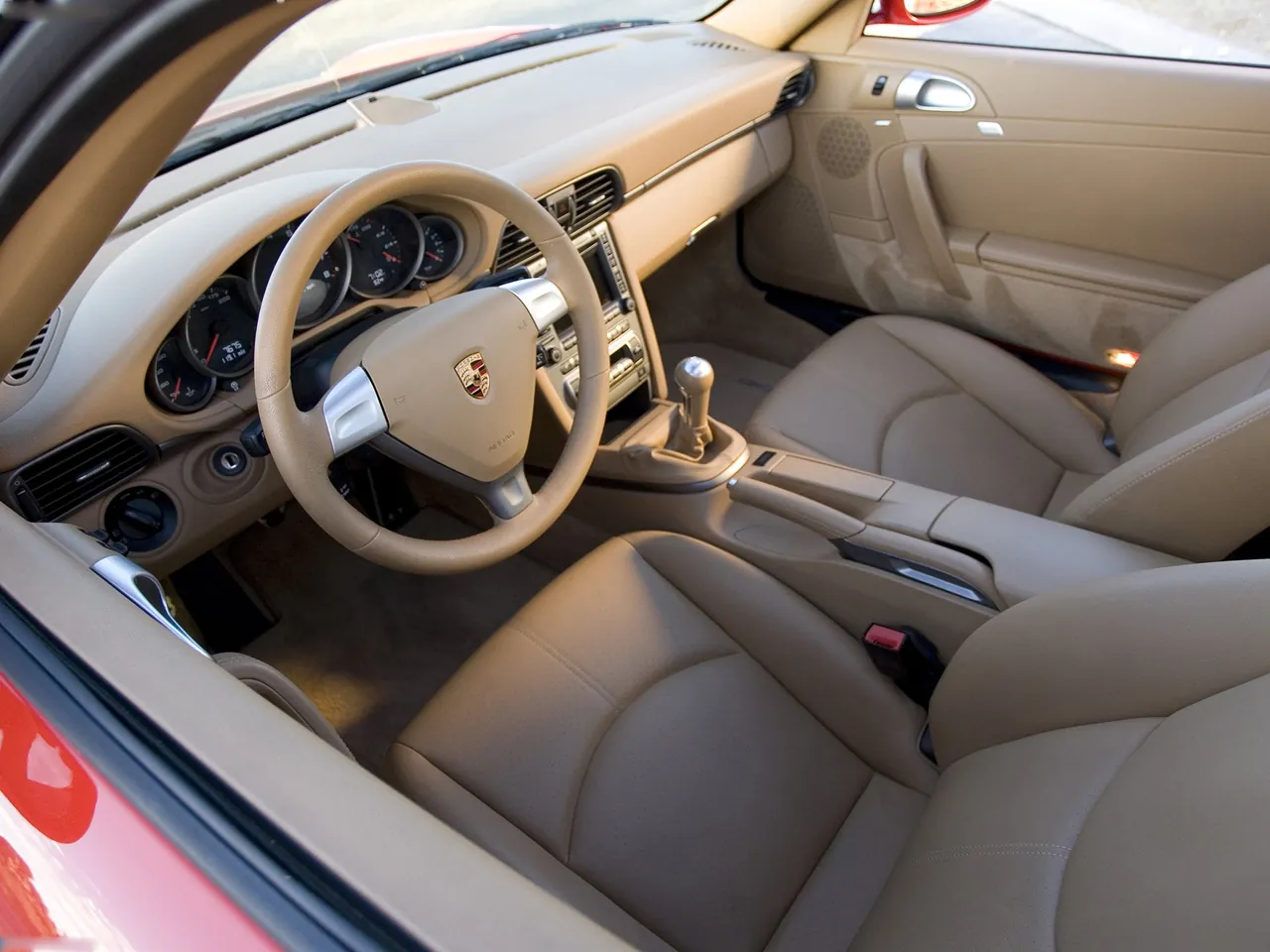 Porsche 911 Carrera 4 (2007) - Interior