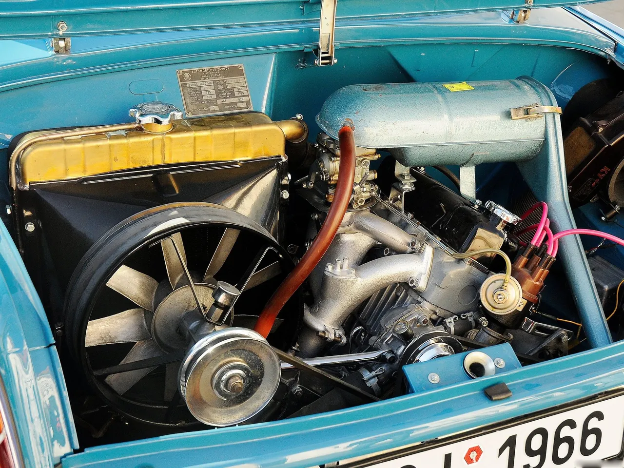 Skoda 1000 MB (1964) - Engine Bay