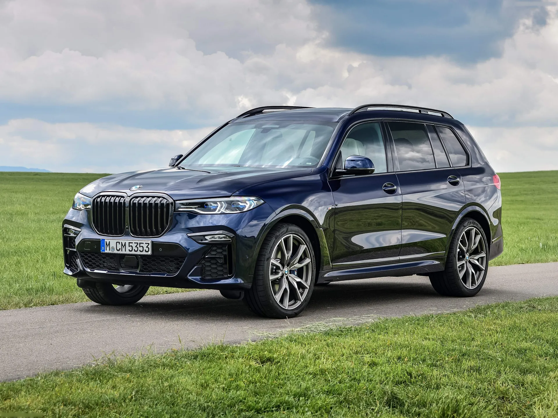 BMW X7 M50i (2020)