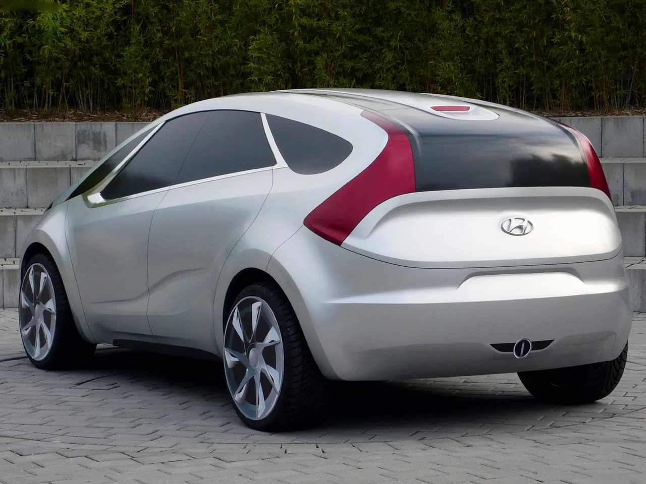 Hyundai HED-5 i-Mode Concept (2008) – zadní tříčtvrteční pohled