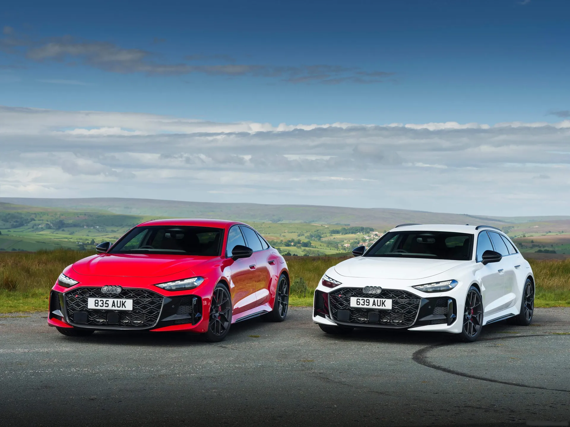 Audi RS5 Avant [UK] (2027) – skupinový snímek