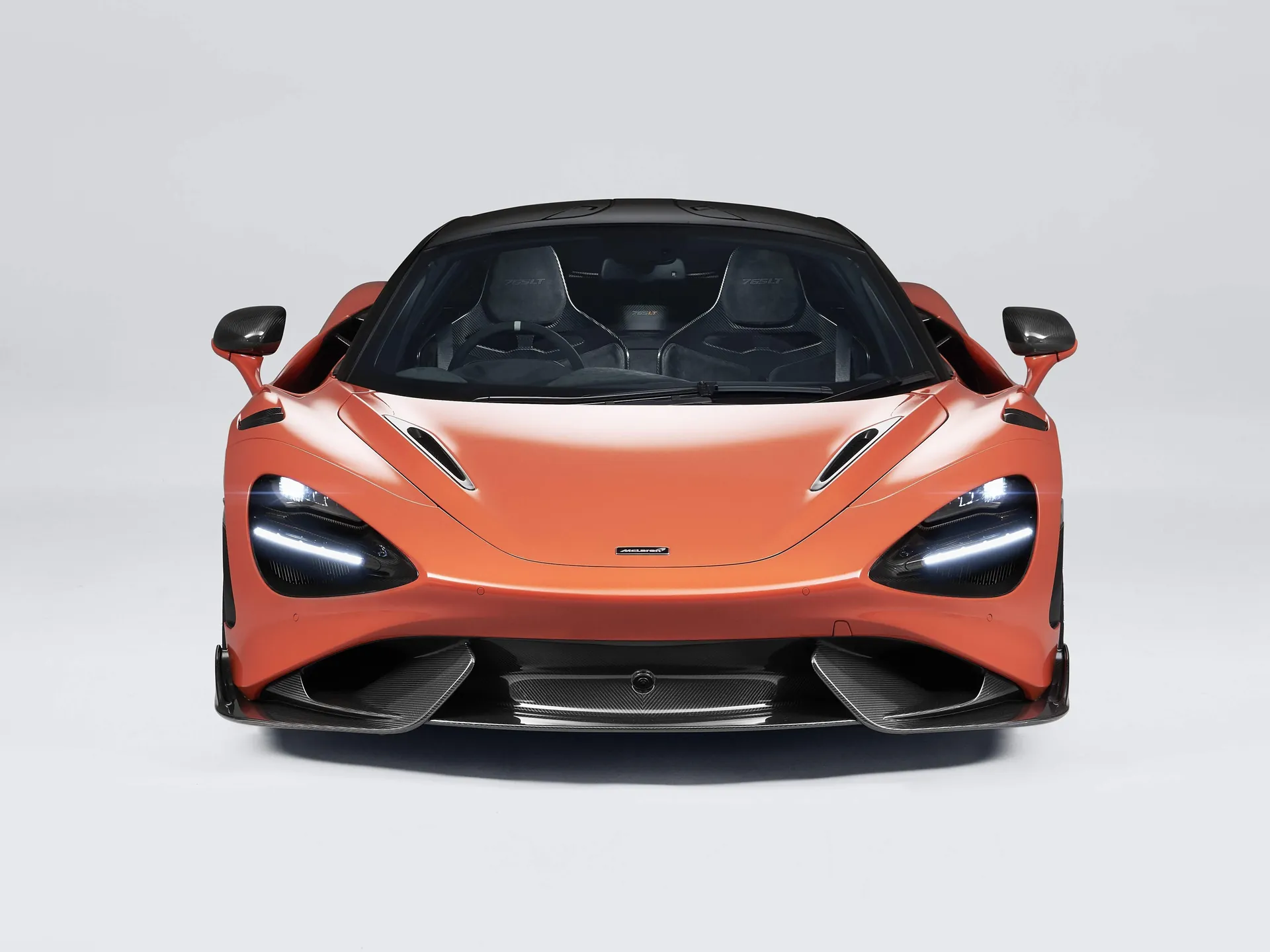 McLaren 765LT (2021) – zepředu