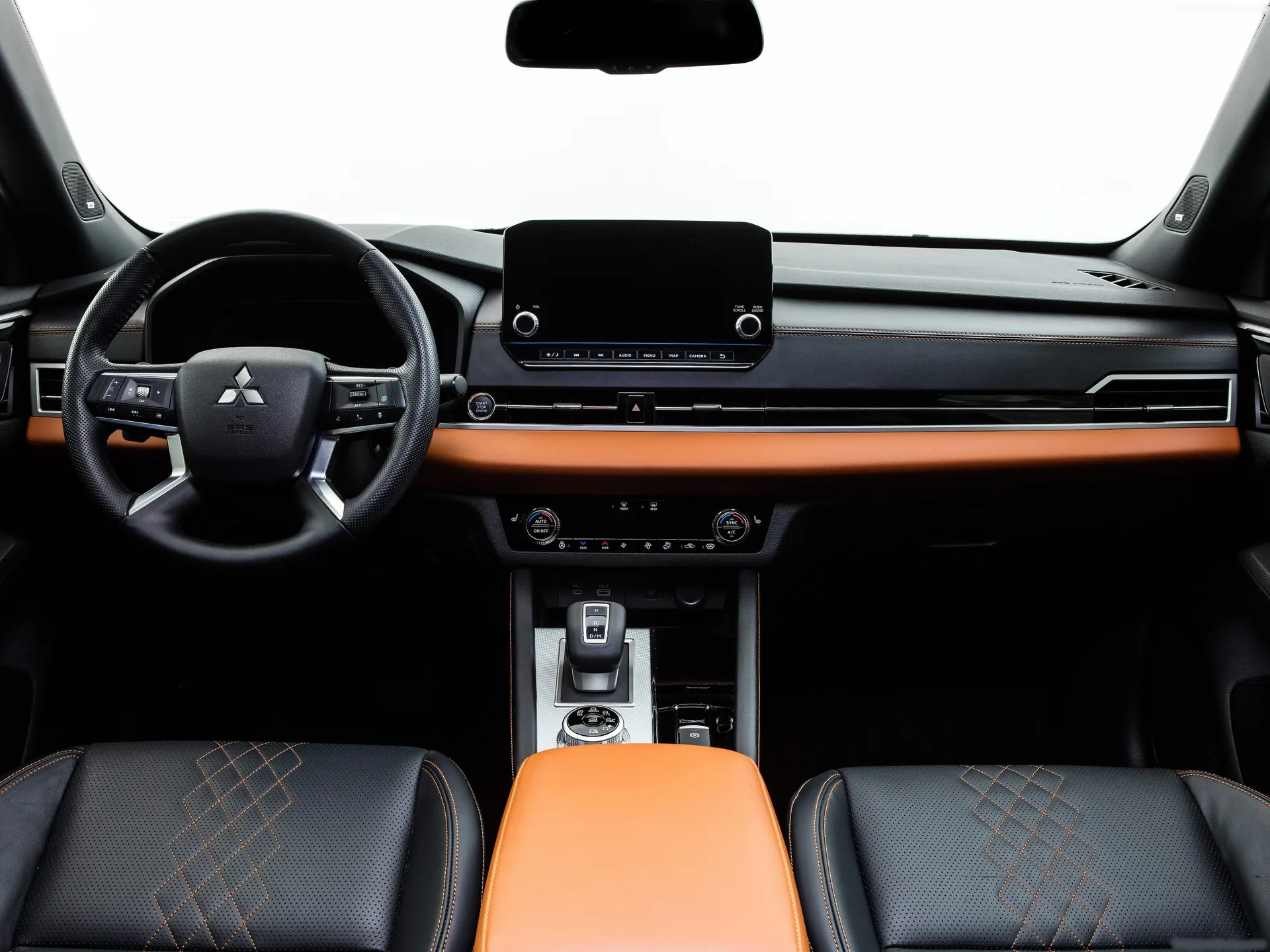 Mitsubishi Outlander (2022) – interiér
